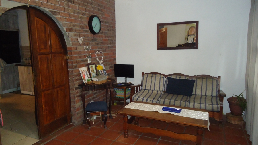 5 Bedroom Property for Sale in Delft Western Cape